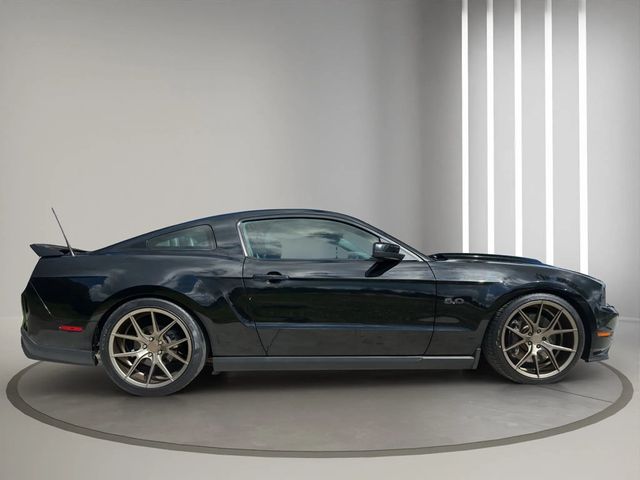 2011 Ford Mustang 2dr Coupe GT Premium - 22939546 - 6