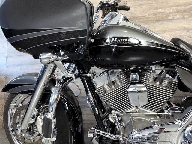 2011 Harley-Davidson FLTRUSE CVO Road Glide Custom SUPER CLEAN! - 22940152 - 13