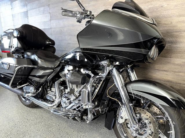 2011 Harley-Davidson FLTRUSE CVO Road Glide Custom SUPER CLEAN! - 22940152 - 1