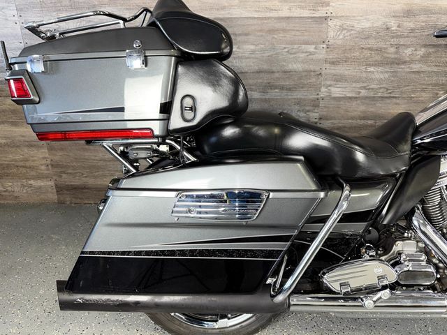 2011 Harley-Davidson FLTRUSE CVO Road Glide Custom SUPER CLEAN! - 22940152 - 6