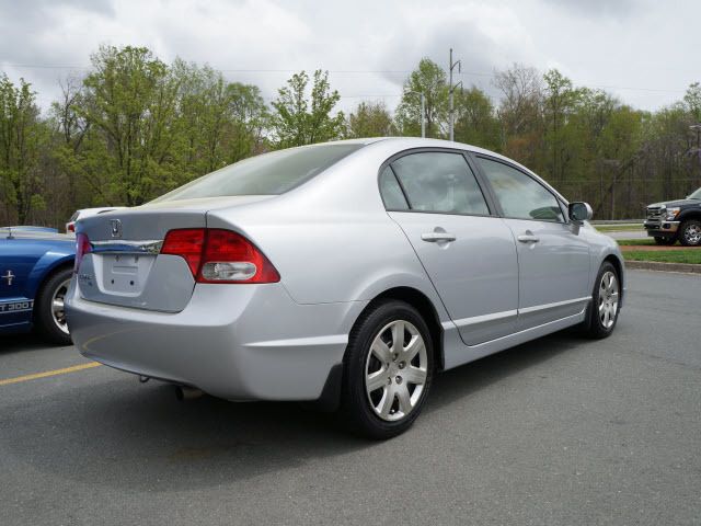 2011 Honda Civic Sedan 4dr Auto LX - 11825327 - 1