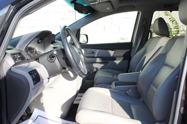 2011 Honda Odyssey 5dr EX-L - 22912356 - 10