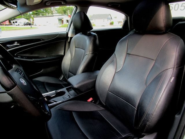 2011 Hyundai Sonata Limited  - 22909292 - 11