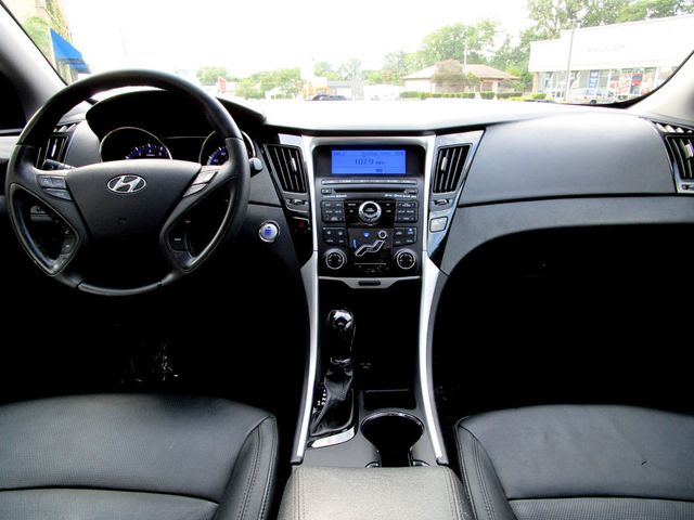 2011 Hyundai Sonata Limited  - 22909292 - 1