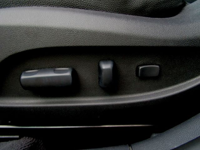 2011 Hyundai Sonata Limited  - 22909292 - 25