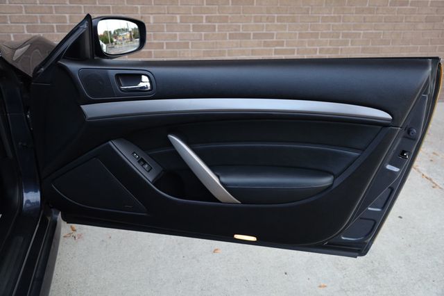 2011 INFINITI G37 Coupe 2dr Journey RWD - 22932736 - 17