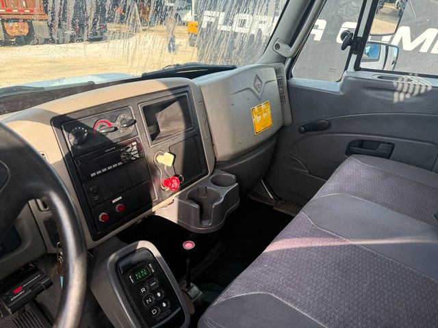 2011 International 4300 Dump Truck  - 22909651 - 13