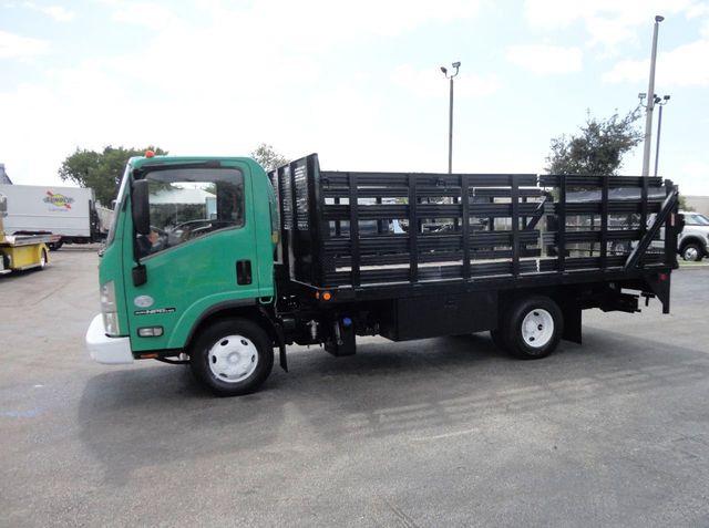2011 Isuzu NPR HD 16FT FLATBED STAKE BED WITH LIFTGATE..STAKE TRUCK. - 18910798 - 4