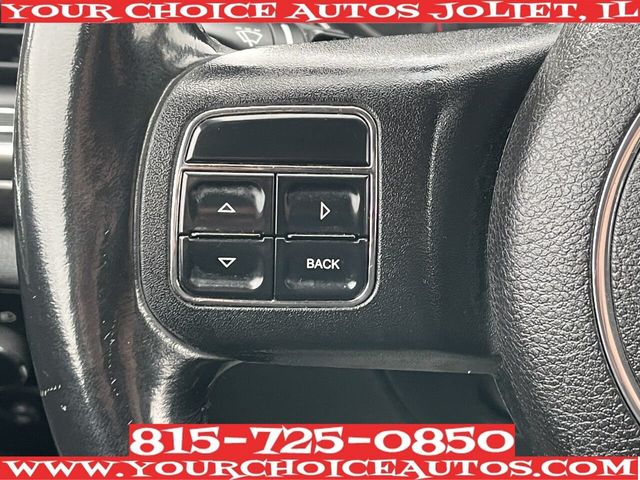 2011 Jeep Grand Cherokee 4WD 4dr Laredo - 21819526 - 29