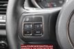 2011 Jeep Grand Cherokee 4WD 4dr Laredo - 22170694 - 31