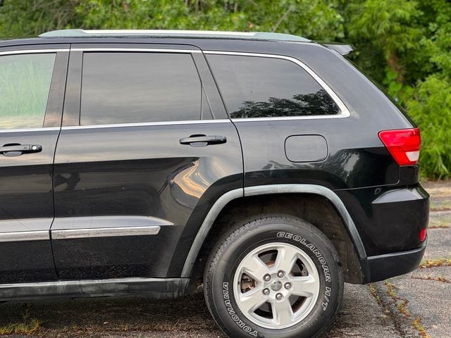 2011 Jeep Grand Cherokee 4WD 4dr Laredo - 22880639 - 16