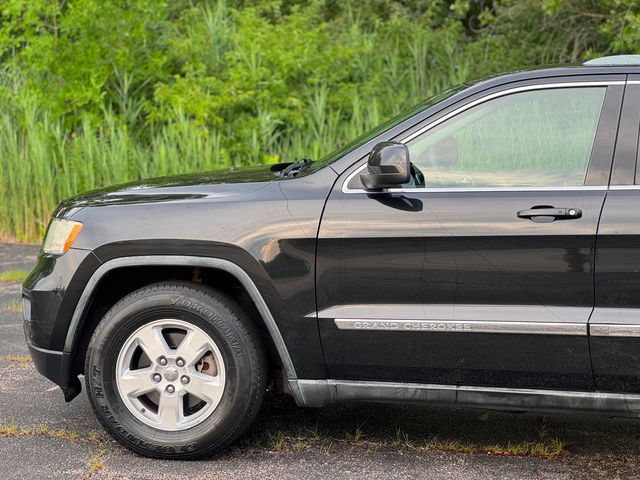 2011 Jeep Grand Cherokee 4WD 4dr Laredo - 22880639 - 17