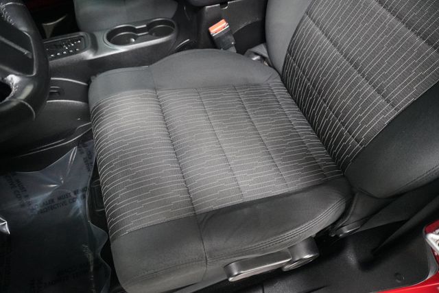 2011 Jeep Wrangler 4WD 2dr Sport - 22906804 - 11