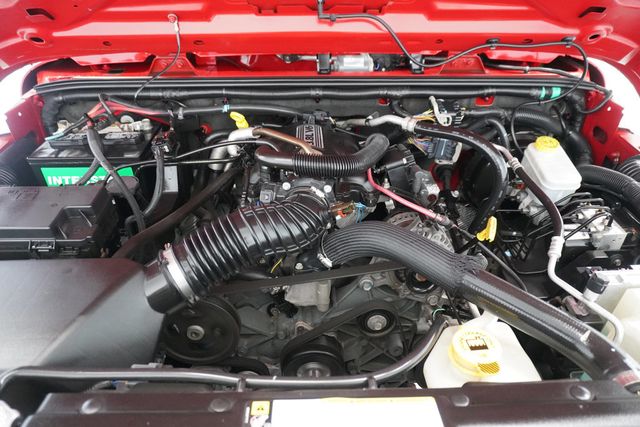 2011 Jeep Wrangler 4WD 2dr Sport - 22906804 - 24