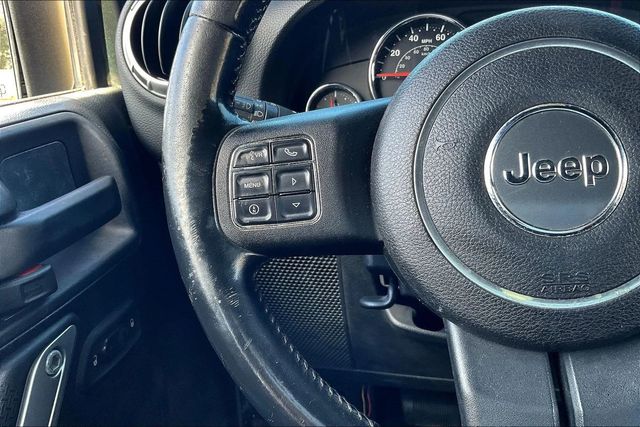 2011 Jeep Wrangler Unlimited 4WD 4dr Sahara - 22893266 - 20