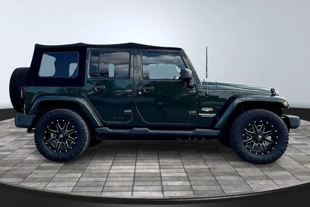 2011 Jeep Wrangler Unlimited 4WD 4dr Sahara - 22893266 - 7