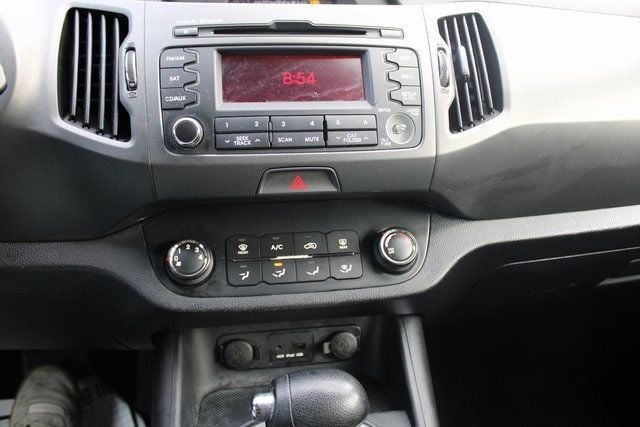 2011 Kia Sportage AWD 4dr LX - 22844330 - 11