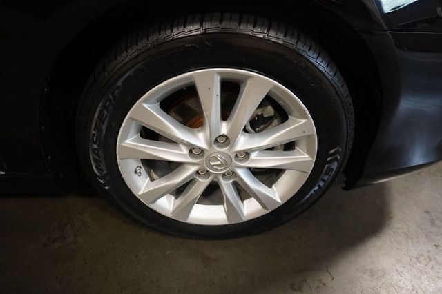 2011 Lexus ES 350 4dr Sedan - 22927147 - 11