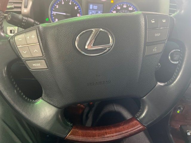 2011 Lexus LX 570  - 21837863 - 9