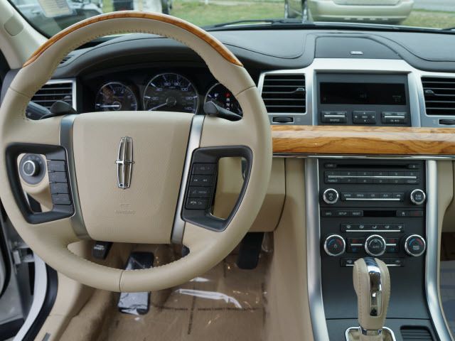2011 Lincoln MKS 4dr Sdn 3.7L FWD - 11862262 - 6