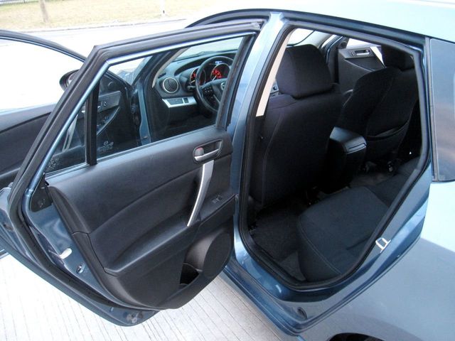 2011 Mazda Mazda3 5dr Hatchback Automatic s Sport - 22301122 - 26