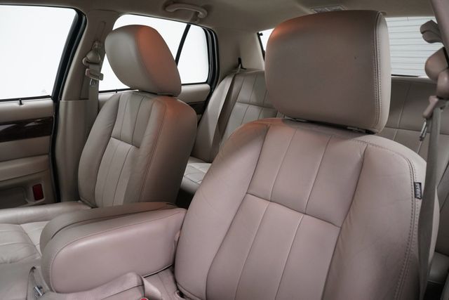 2011 Mercury Grand Marquis 4dr Sedan LS - 22910101 - 9