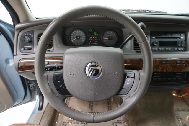 2011 Mercury Grand Marquis 4dr Sedan LS - 22910101 - 13