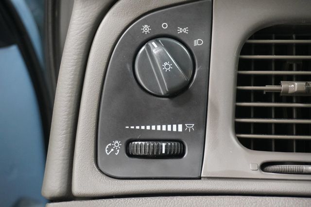 2011 Mercury Grand Marquis 4dr Sedan LS - 22910101 - 16