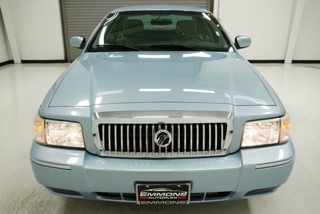 2011 Mercury Grand Marquis 4dr Sedan LS - 22910101 - 1