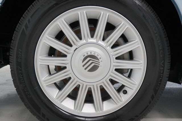 2011 Mercury Grand Marquis 4dr Sedan LS - 22910101 - 19