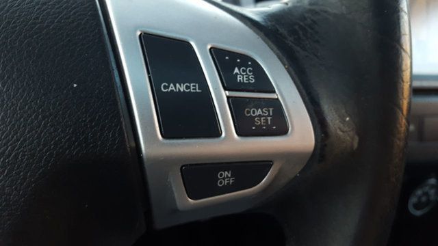 2011 Mitsubishi Outlander SE 4WD - 18679743 - 20
