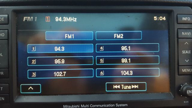 2011 Mitsubishi Outlander SE 4WD - 18679743 - 25