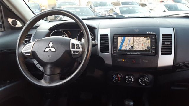 2011 Mitsubishi Outlander SE 4WD - 18679743 - 8