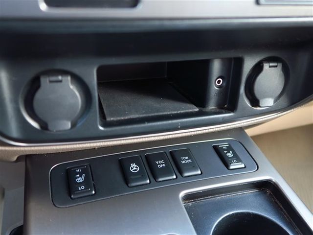 2011 Nissan Armada 2WD 4dr Platinum - 17081835 - 26