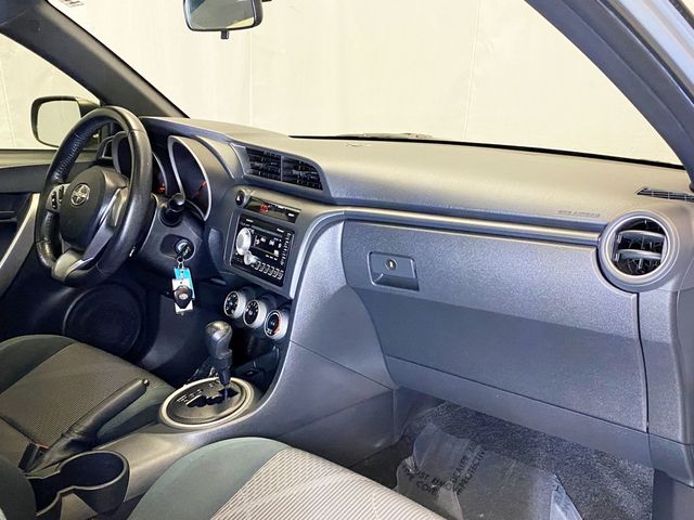 2011 Scion tC Base Trim - 22934925 - 42