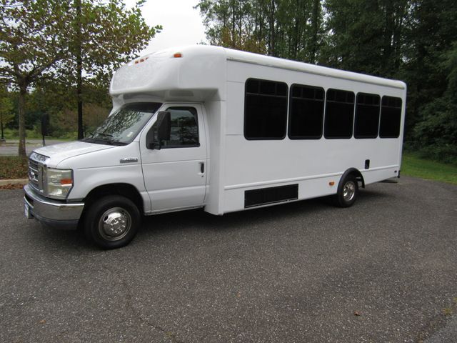 2011 Starcraft Allstar Bus E450 25 Passenger Bus + Driver 25 Passenger Shuttle Bus - 22125257 - 16
