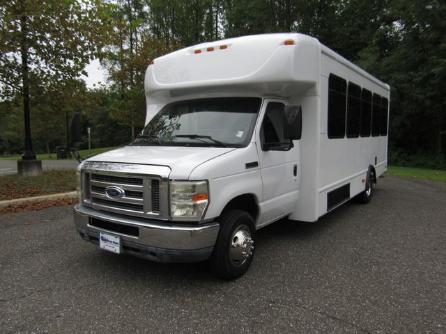 2011 Starcraft Allstar Bus E450 25 Passenger Bus + Driver 25 Passenger Shuttle Bus - 22125257 - 18