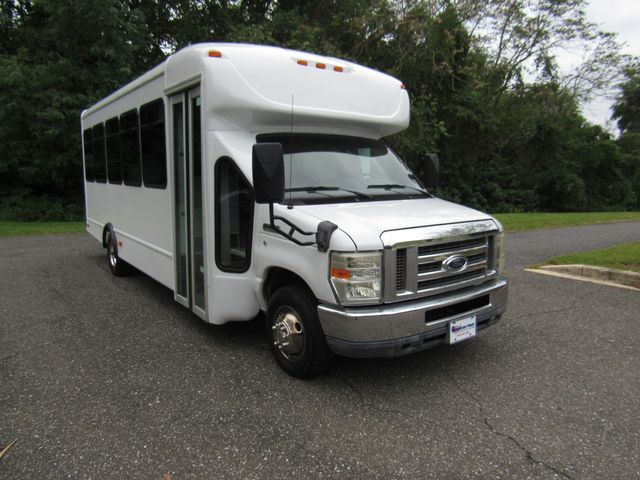 2011 Starcraft Allstar Bus E450 25 Passenger Bus + Driver 25 Passenger Shuttle Bus - 22125257 - 3