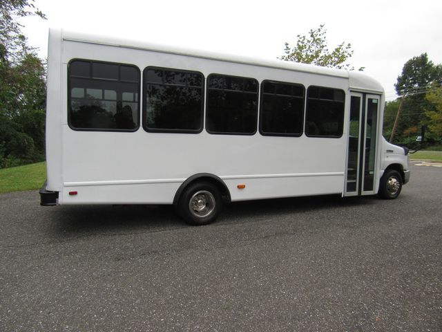 2011 Starcraft Allstar Bus E450 25 Passenger Bus + Driver 25 Passenger Shuttle Bus - 22125257 - 6