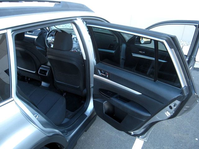 2011 Subaru Outback 4dr Wagon H4 Automatic 2.5i Prem AWP - 22308188 - 23