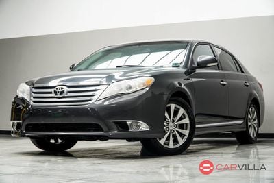 2011 Toyota Avalon Limited's photo