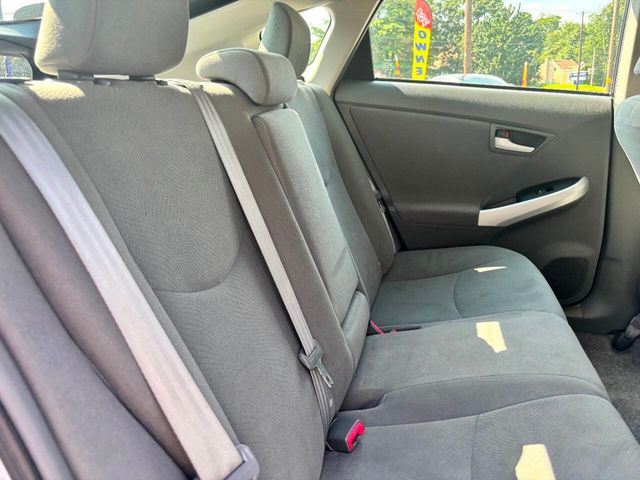 2011 Toyota Prius Two 4dr Hatchback - 22893478 - 17