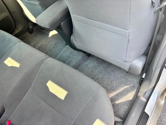 2011 Toyota Prius Two 4dr Hatchback - 22893478 - 21