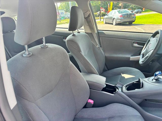 2011 Toyota Prius Two 4dr Hatchback - 22893478 - 24