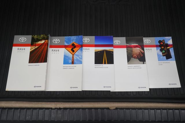 2011 Toyota RAV4 FWD 4dr 4-cyl 4-Speed Automatic Ltd - 22902376 - 25