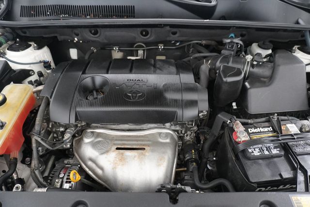 2011 Toyota RAV4 FWD 4dr 4-cyl 4-Speed Automatic Ltd - 22902376 - 30