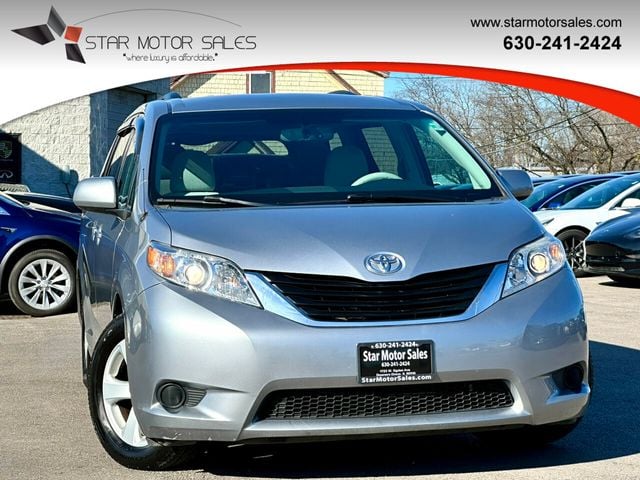 2011 Toyota Sienna LE - 22315406 - 0