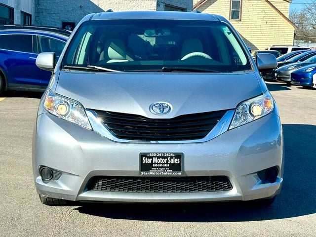 2011 Toyota Sienna LE - 22315406 - 10