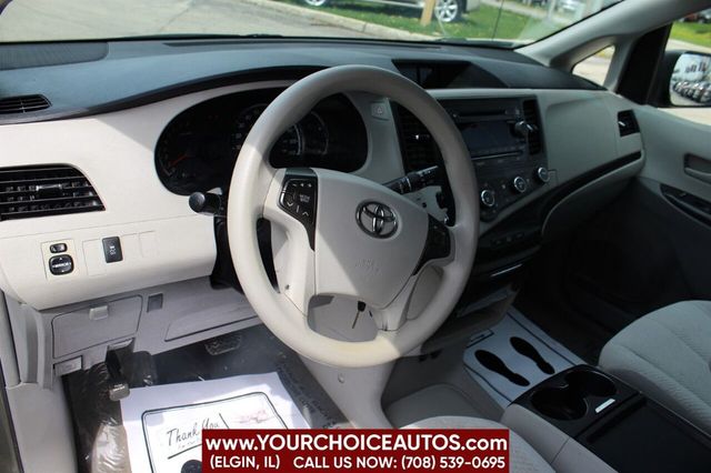 2011 Toyota Sienna LE 7 Passenger Auto Access Seat 4dr Mini Van - 22405099 - 12