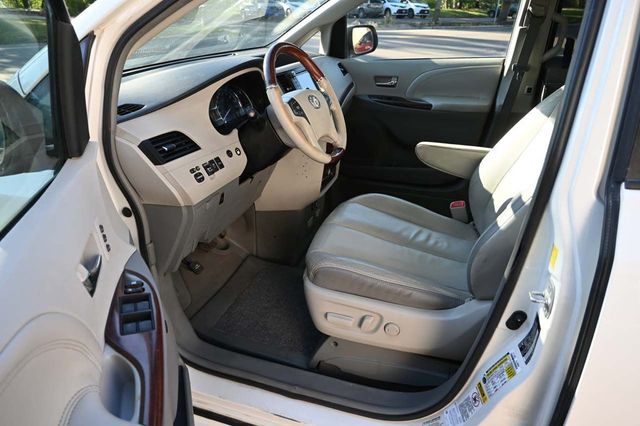 2011 Toyota Sienna Limited Mobility Handicap Van - 22889833 - 12